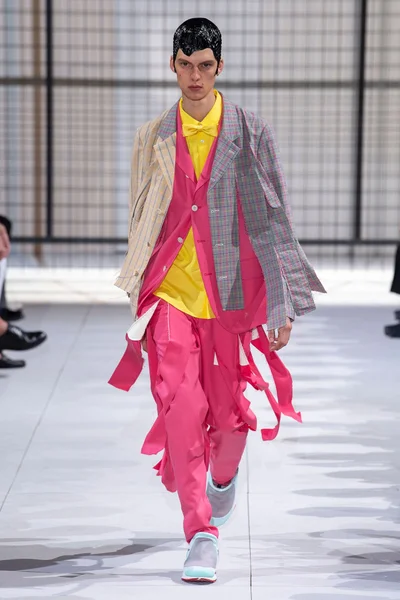 Look 19